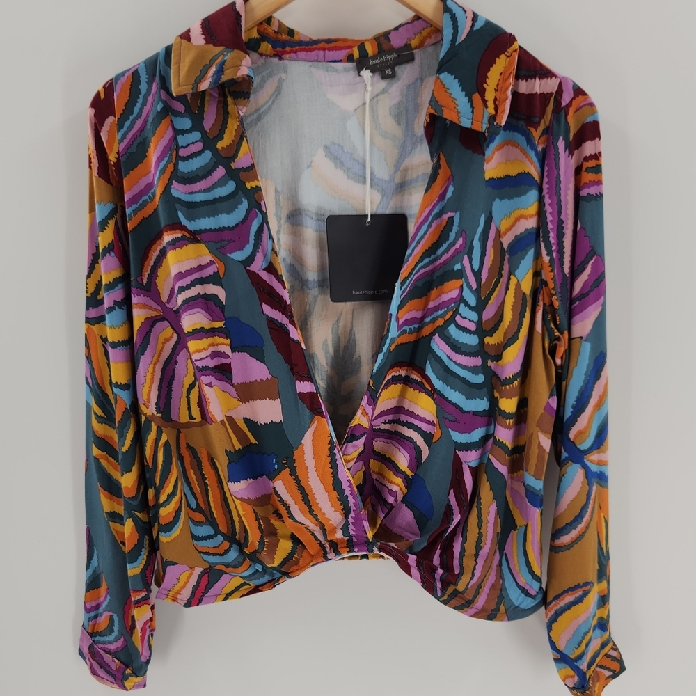 Haute Hippie Style Long Sleeve Vibrant Retro Print Surplice Womens Size XSmall